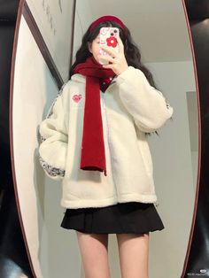 Outfit Ideas Ulzzang, Korean Girl Outfits Skirts, Retro Korean Fashion, Christmas Outfit Asian, Cute Korean Fashion Winter, Aesthetic Korean Outfits Dress, Colorful Korean Outfits, Cute Korean Outfits Winter, Korean Ulzzang Outfits