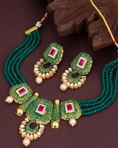 This Listing is For : Kundan Necklace For Women And Girls/ Kundan Choker Necklace/ Green Kundan Choker/ Wedding Jewellery/ Bridal Jewellery STONE --- KUNDAN MATERIAL --- GOLD PLATED BRASS PRODUCT TYPE --- NECKLACE WITH EARRINGS. This is a stunning handmade necklace perfect for high end Jewelry Collector, a keeper in Traditional Vintage Indian/Pakistani Bridal jewelry and a Luxury Gift for your Daughter, Sister or Wife on Wedding or Anniversary. Perfect for any type of occasions, weddings And cel Traditional Green Necklaces For Marriage, Adjustable Green Necklace For Wedding, Green Necklace For Marriage And Festive Occasions, Green Adjustable Jewelry Sets For Wedding, Party Bridal Necklace With Intricate Design In Green, Green Bridal Necklace With Intricate Design For Party, Kundan Choker Necklace, Pakistani Bridal Jewelry, Jewellery Bridal