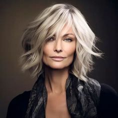 2024's Trendiest Lob Haircuts: Styles for Fine, Thick, Straight Hair & More Women Over 50 With Bangs, Over 50 With Bangs, Medium Hair Styles For Women, Flattering Hairstyles, Bangs Hairstyles, Vlasové Trendy, Messy Short Hair, Hairstyles For Women Over 50