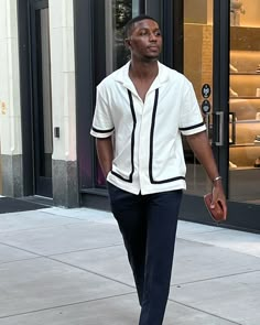 Elegant Summer Outfits Men, Dressy Mens Outfits Classy, Mens Trendy Business Casual Outfits, Men’s Classy Outfits, Classy Fits For Men, Men Smart Outfit, Men’s Smart Casual Outfits, Brunch Outfit Men Casual, Men’s Graduation Outfit