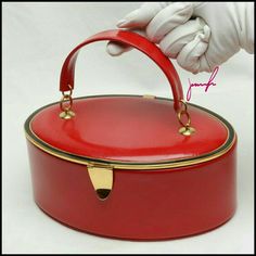 Box Handbag, Red Purse, Snap Lock, Genuine Leather Totes, Red Bag, Authentic Designer Handbags, Quality Handbags, Vintage Purses, Vintage Box