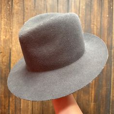 Worn A Handful Of Times. Felt Has Been Styled To Curl Upwards, But Could Be Relaxed To Lay Flat. Hat Is Pliable. Fits My Large Head. Boho Fits, Flat Hat, Janessa Leone, Head Color, Western Boho, Wool Hat, Dark Black, Lay Flat, Dark Gray