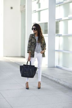 'Hello Fashion' Blogger took a casual look, added a black pump and our #clubmonaco Lauren Camo jacket Black Opulence, Jacket With Jeans, Military Chic, White Skinnies, Camo Shirt, Camouflage Pants, Hello Fashion