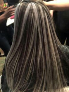 Hair Inspo Haircut, Skunk Hair, Blonde Highlights On Dark Hair, Inspo Hair, Hair Color Underneath, Hair Color Streaks, Hair Streaks, Dyed Hair Inspiration, Pretty Hair Color