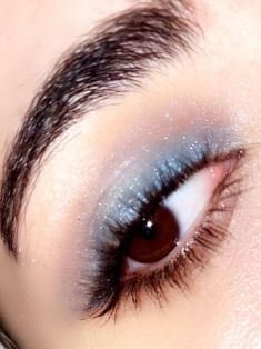 blue eyeshadow euphoria makeup eye Cinderella Makeup, Ball Makeup, Maquillage On Fleek, Shimmer Eye Makeup, Blue Makeup Looks, Euphoria Makeup, Prom Eye Makeup