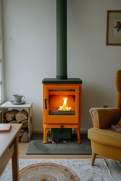 Overly Dry Firewood: Is It Really a Problem? Wood Fire Stove Living Room, Living Room With Wood Stove, Wood Burner Fireplace, Wood Burning Stoves Living Room, Log Burner Fireplace, Modern Wood Burning Stoves, Tiny Wood Stove, Garage Renovation, Firewood Storage