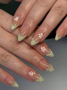 #nails #hawaii #nailidea #sommer #goodvibes Nail Design Gold, Mint Green Nails, Green Nail Designs, Summery Nails, Purple Nail, Almond Nails Designs, Almond Nail, Nail Swag