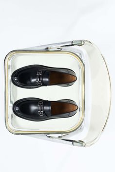 IMPECCABLE TASTE AND LUXURY: Stepping into Elegance with Ferragamo Black Leather Galles Loafers 👞🖤 These Galles loafers redefine classic style with a modern edge, making every step a statement of elegance. Shop Ferragamo on italist and save thousands. Tap the link to shop. . . . #italist #italistsale #italistdoesitbetter #Ferragamoshoes #BlackLeathershoes #ShoeAddict Shoes Aesthetic, Ferragamo Shoes, Black Leather Shoes, Embossed Logo, Luxury Retail, Luxury Items, On Shoes, Luxury Boutique, Loafer Shoes