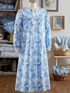 Long Sleeve Star Print Sleepwear, Star Print Long Sleeve Sleepwear For Pajama Party, Long Sleeve Sleepwear With Star Print, Long Sleeve Sleepwear With Star Print For Bedtime, Beautiful Nightgown, Cozy Pjs, Flannel Nightgown, Womens Pjs, Nightgowns For Women