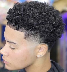 Blowout Taper Men Black, Taper Fade Curly Hair Black Men, Taper Fade Afro, Curly Hair Taper, Afro Hair Fade, Curly High Top Fade, Boys Haircuts Curly Hair, Fade Haircut Curly Hair, Taper Fade Curly Hair