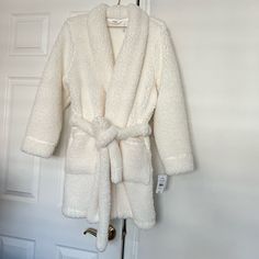 New, Natori Josie Plush Fleece Sherpa Robe Beige Warm White Robe Pockets Removeable Belt Size L/Xl, Warm And Cozy, Lounge Wear Robe. Winter White Sleepwear For Relaxation, White Winter Sleepwear For Relaxation, Cozy White Robe For Relaxation, White Cozy Sleep Robe, Cozy White Sleep Robe, White Winter Sleep Robe, White Sleepwear For Relaxation, White Long Sleeve Relaxation Robe, White Long Sleeve Robe For Relaxation