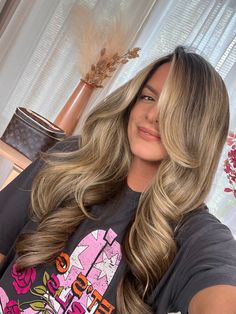 Bachelor Flat, Brown Hair Balayage, Blonde Hair Shades, Hair Balayage, Hair Shades, Hair Care Routine, Blonde Hair Color, Balayage Hair