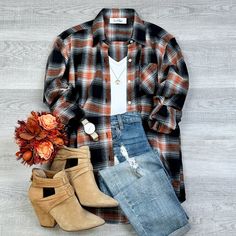 The Perfect Oversized Fall Flannel To Pair With Leggings Or Your Favorite Pair Of Jeans, Designed With Versatility, And Comfort. Details: Oversized Flannel Lightweight 1 Size Pocket Roll-Up Sleeve Detail Comfy Brown Flannel, Fall Flannel, Oversized Flannel, Fall Plaid, Oversized Long Sleeve, Casual Fall Outfits, Anaheim, Fall Winter Outfits, Sleeve Detail