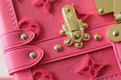 Description L.V Petite Malle Tufted Fluo Pink For Women, Shoulder And Crossbody Bags 7.9in/20cm LV M20745 Rep 1:1 Size: 7.9 x 4.9 x 2.4 inches/ 20 x 12.5 x 6 cm (Length x height x width) An explosion of pink, this Petite Malle handbag is made from tufted with tone-on-tone trim. The craftsmanship of the tufting is impressive: the Monogram pattern is delicately embroidered into the grained, with the threads cut to create a velvety feel. This tufted Monogram brings a breath of modernity to this ico Louis Vuitton Petite Malle, Monogram Pattern, Luxury Products, Iconic Design, Trendy Tote, Evening Clutch Bag, Vuitton Bag, Kids Bags, Louis Vuitton Handbags