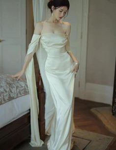 Simple Evening Dress, Formal Party Dresses, Mode Ulzzang, Glamouröse Outfits, Prom Dresses Formal, 파티 드레스, Floor Length Prom Dresses, Ball Gowns Evening, Mein Style