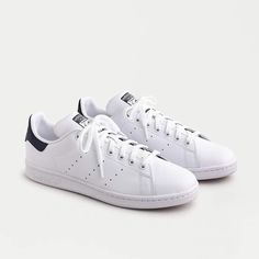 White Court Shoes, J Crew Outfits, Crew Clothing, Two Brothers, Sneakers For Men, Men's Suits, Court Shoes, Men Clothing, White Sneakers