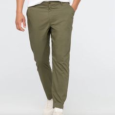 [Nwot] Duer Men's Weightless Poplin Ac Pant, Color: Moss, Size M - Never Worn! These Are Very Cool, Just Don't Fit My Husband To A Tee! I Ship Fast - Comment With Qs. Ultra Lightweight And Breathable With Pocket And Waistband Features For A Sophisticated Look And Feel. Natural Performance Fibres Work Together With Stretch And Our Signature Gusset For All Day Comfort. Ultra Lightweight Fabric For Hot Weather Comfort Performance Fibres For Moisture Management And Shape Retention Stretch Fibres For Green Chinos With Pockets In Chino Cotton Twill, Green Chino Cotton Twill Chinos With Pockets, Green Chino Cotton Twill Bottoms With Pockets, Green Chino Cotton Twill Pants With Pockets, Khaki Chinos, Hot Weather, Chinos Pants, Lightweight Fabric, My Husband