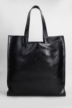 Easy tote s Tote in black leather, Height 385 mm, Width 360 mm, Height 385 mm, double handle, open front, blind embossed logo , internal removable pochette, craquelè effect, 100% leather, Made in Turkey Swiss Luxury, Expensive Handbags, Chloe Purses, Stella Mccartney Bag, Zegna Shoes, Burberry Hat, Italian Outfits, Prada Leather, Saint Laurent Shoes