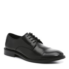 Look put together, no matter the occasion, in these men's Vince Camuto Lamson black Oxfords. Made with a smooth leather upper, these dress shoes feature a round cap toe design, lace-up closure, breathable leather lining, cushioned supportive footbed with printed fabric lining, and a synthetic and rubber outsole. This style is exclusive to Designer Brands Canada. | Vince Camuto Men's Lamson Oxford in Black Size 8 Medium Black Plain Toe Dress Shoes For Spring, Classic Cap Toe Lace-up Shoes For Spring, Spring Lace-up Shoes With Textured Sole, Formal Black Oxfords With Leather Footbed, Black Oxfords With Leather Footbed For Formal Occasions, Black Oxfords With Leather Footbed For Formal Wear, Spring Derby Dress Shoes With Plain Toe, Spring Cap Toe Dress Shoes With Rubber Sole, Classic Cap Toe Oxfords For Spring