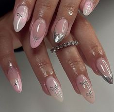 Press On Nail Round Pink Wave, French Tip Pink Nails, Russian Manicure Design, French Tip Pink, Nail Pink, Cheetah Nail Designs, Pink Chrome Nails, Light Pink Nails