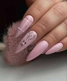 Pastel Pink Christmas Nails, Glam Winter Nails, Pink November Nails, Pink Winter Nails Almond, Pinkmas Nails, Soft Almond Nails, Pastel Christmas Nails, Pink Winter Nails, Nails 2025