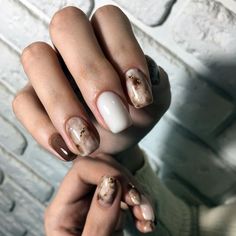 Brown Nails With Marble, White And Brown Marble Nails, Marble Valentines Nails, Brown Marble Nails Design, Cream And Brown Nails, Fall Marble Nails, Marshmallow Nails, Brown Marble Nails