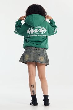 For an oversize fit choose one size above yours. Boxy fit hoodie. 100% cotton. 400 g/m² French Terry. Green color. Logo and graphics screen printed on the front. Cold Culture label included. Male (189cm, 6'2"): L - Female (163cm, 5'4"): M - National Shipping 24-48H (Spain / Portugal) - CORREOS EXPRESS - European Shipping 48-72H - FEDEX - International Shipping 5-7 working days - FEDEX Green Hoodie With Drawstring For Streetwear, Urban Green Sweatshirt For Streetwear, Green Casual Hoodie For Streetwear, Green Casual Streetwear Hoodie, Casual Green Hoodie For Streetwear, Casual Green Streetwear Hoodie, Green Cotton Hip Hop Hoodie, Green Long Sleeve Hip Hop Hoodie, Green Urban Hoodie With Relaxed Fit