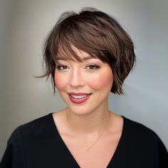 Short Bob No Fringe, Pixie Bob With Fringe, Very Short French Bob, "bixie" Haircut For Thick Hair, Hairstyles For Pixie Hair, Short Bob With Curtain Bangs, Bixie Colour Haircut 2024, Wispy Bangs Short Hair, Pixie Long Bangs