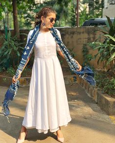 I like it when you smile, but I love it when I’m the reason.❣️❤️ #pyaar Outfit- @ambraee_ 😍 How To Style White Kurti, Niti Taylor Outfits, White Kurti Styling Ideas, White Kurti, Indian Kurti Designs, Niti Taylor, Indian Designer Suits, Designer Kurti