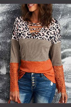 Twist Leopard Orange V Neck T Shirt Thanksgiving Outfits, Lace Sleeve Top, Loose Fashion, Trendy Streetwear, Lace Splicing, Lace Top Long Sleeve, Thanksgiving Outfit, Casual Lace, Fashion Summer