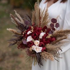 Enchanted Bordeaux Rustic Burgundy Wedding Bouquet, Red And White Carnation Bouquet, Dried Flower Bouquet Wedding Burgundy, Red And Cream Bouquet, Wedding Bouquets With Pampas, Winter Western Wedding, Christmas Flower Bouquet, Boho Wedding Outdoor, Bouquet For Bridesmaids