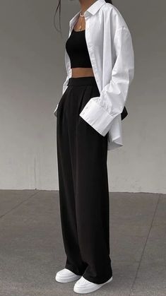 Black Baggy Dress Pants Outfit, Feminine But Masculine Outfits, Avant Garde Outfit Ideas, Abs Outfit, All Black Outfit Summer, Tom Outfit, 2024 Clothes, Queer Fashion, Coron