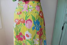 "this is amazing 31\"waist 22\"long cotton retro floral print best for small to medium models wears a medium and is 5 foot 4\" 1960s-70s good condition RARE Thank YOU and please feel free to ask me any ?s:) Have a lovely day xoxo www.etsy.com/shop/retroandme" Vibrant Cotton Skirt For Summer, Vibrant Yellow Summer Skirt, Vintage Yellow Lined Skirt, Vintage Yellow Fitted Skirt, Retro Cotton Skirt For Spring, Fitted Skirt With Retro Print For Spring, Fitted Vintage Yellow Skirt, Vintage Fitted Skirt For Spring, Fitted Vintage Skirt For Spring