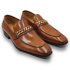 RUN TRUE TO SIZE Genuine leather  Carrucci Shoes Men's Elegant new collection beveled squared toe loafer with Bailey goldtone chain loafer. Feature soft calf leather and clean welt. Leather lining and extra cushion on foot bed for extra comfort. KS2241-01 FREE SHIPPING