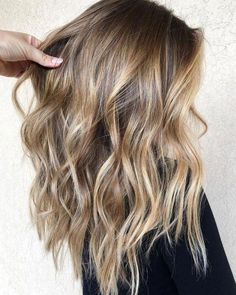 Dirty Blonde Hair Color Ideas, Dirty Blonde Hair, Winter Hair Color, Brown Blonde Hair, Ombre Hair Color, Dirty Blonde, Hair Color Balayage, Honey Blonde, Winter Hairstyles