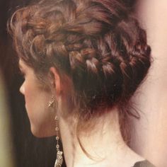 So cute! Adelaide Core, Halo Hairstyle, Artsy Hairstyles, Spiral Braid, Braided Updos, Vintage Hairstyles Tutorial, Fantasy Hair, Braid Hair