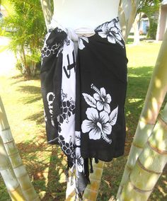 #ad Premium Quality Hawaiian Beach Sarong Short Black White Hibiscus Pareo Luau Cruise Wrap Skirt, Women's Swimwear Hawaiian Sarong, Pool Outfits, Maxi Dress Coverup, White Hibiscus, Beach Sarong, Hawaiian Beach, Cute Bathing Suits, Hawaiian Beaches, Party Skirt