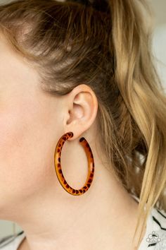 Brown, Earrings Acrylic, Earrings Hoop, Earrings Post - Earrings - Miami Minimalist Brown ✨ Earrings Minimalist Earrings Gold, Brown Earrings, Triangle Earrings Stud, Minimalist Earrings Studs, Geometric Studs, Minimalist Studs, Circle Earrings Studs, Tiny Earrings, The Ear