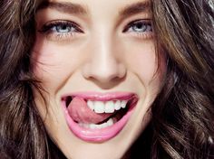 EMILY DIDONATO - Google 搜尋 Teeth Whitening Homemade, Teeth Bleaching, Best Makeup Tips, Best Teeth Whitening, Foto Tips, Natural Teeth, White Teeth, Healthy Teeth