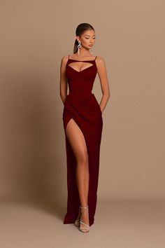 Ovlias offers custom-made dresses in 60+ colors and all sizes. If you don't see your desired color listed, please leave a special instruction with the exact color you need. Custom sizing is also available. To ensure the perfect fit, please provide your bust, waist, hips, and barefoot height measurements in the order remarks. Thank you! Bridesmaid Dresses Maroon, Tailor Dress, Purple Evening Dress, Cutout Neckline, Long Red Dress, Elegant Dresses Classy, Prom Dress Inspiration, Pretty Prom Dresses, فستان سهرة