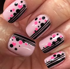 Pink and black dots Pink And Black Summer Nails, Jel Nails, Dotted Nails, Dots Nail Art, Fur Nails, Nail Sunny, Nail Spot, Polka Dot Nail Art, Nail Lab