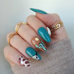 Cow Skull Nails, Nail Art Western, Brown And Turquoise Nails, Equestrian Nails, Turquoise Western Nails Designs, Texas Nails Designs, Brown And Turquoise Nails Western