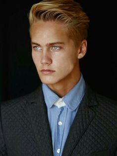 Blonde Hair Guy, Guy In Suit, Neels Visser, Modern Haircuts, Poses References, Male Beauty, Haircuts For Men