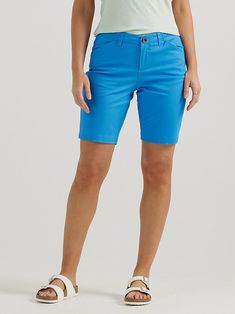 Our 9-inch Regular Fit Chino Bermuda shorts are a simple, straight-legged staple that make summer outfits look chic, whether you're on vacation or stay-cation. On Vacation, Look Chic, Women's Shorts, Bermuda Shorts, Summer Outfits, Coats Jackets, Womens Shorts