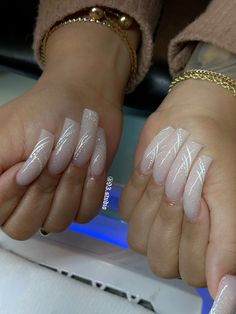 #nails #curvednails#90snails Hawk Curved Acrylic Nails, Curved Nails Short, Curved French Tip Nails, Square Round Acrylic Nails, Curved Nails Acrylic, Curved Nails Designs, Long Curved Nails, Medium Length Square Nails, Curve Nails