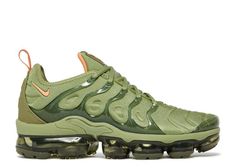 Sneaker Heads, Shoe Palace, Air Vapormax Plus, Nike Air Vapormax Plus, Sneaker Design, Funky Shoes, Jordan 2, Fresh Shoes, Air Vapormax