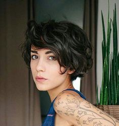 I like Wavy Haircuts, Haircuts For Wavy Hair, Haircuts For Curly Hair, Short Wavy Hair, Short Bob Haircuts, Girl Short Hair, Short Bob Hairstyles