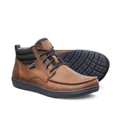 The same versatility and packability of the OG Boulder Boot, now in a lower-cut style Lems Shoes, Bouldering, Cut And Style, Sperrys, Boat Shoes, Derby, Dress Shoes Men, Oxford Shoes, Dress Shoes