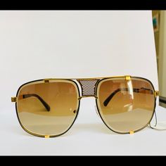 Classic??Aviator Style *Metal Sunglasses *Women's Men's Style *Polycarbonate Lens *Impact-Resistant Lens *High Quality Fashion Eyewear With Uv400protection Against Ultra Violet Rays Uva & Uvb. Gold Aviator Sunglasses With Glass Lenses, Gold Aviator Sunglasses With Uva Protection, Gold Sunglasses For Summer Streetwear, Gold Tinted Sunglasses For Streetwear, Aviators Sunglasses, Men's Eyewear, Fashion Eyewear, Aviator Style, Mens Eyewear