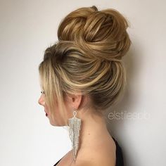 Big High Bun For Prom Bun For Prom, Hairstyles For Long Hair Straight, Fancy Buns, Long Hair Straight, Updos Prom, High Updo, Prom Buns, High Bun Hairstyles, Prom Hair Updo